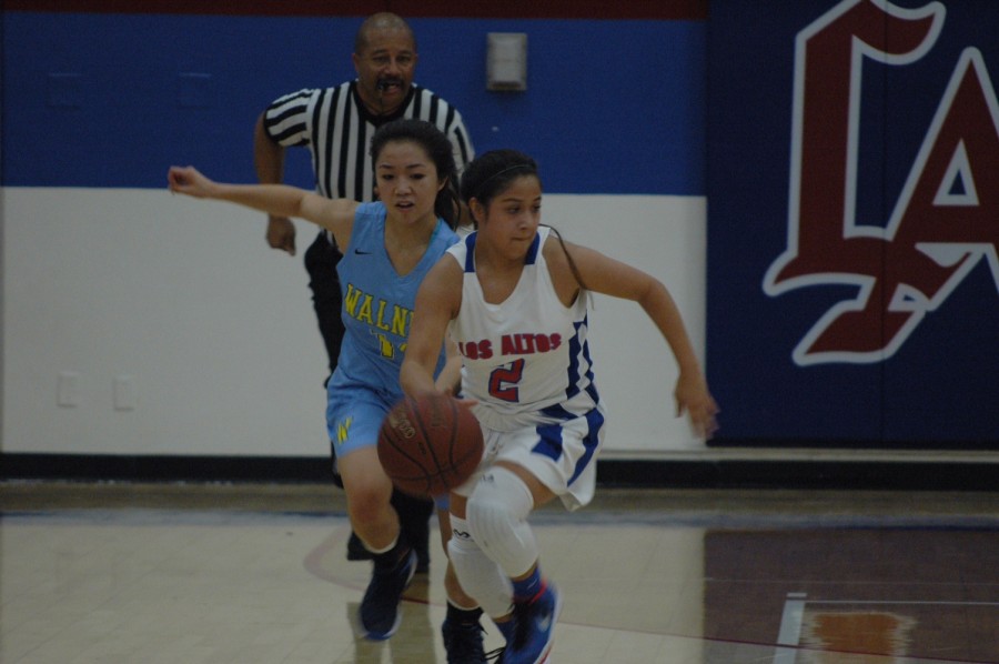 Brenda+Reyes+playing+against+Walnut.