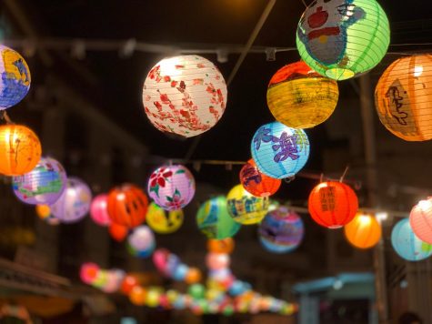 For Mid Autumn Festival, individuals also decorate their own colorful lanterns to light up the night. Photo courtesy of Unsplash.