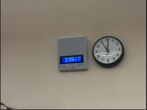 New equipment has been added to Los Altos throughout every class. This digital clock is the improved version of the older one showing time, date, and day giving students a lot more info.